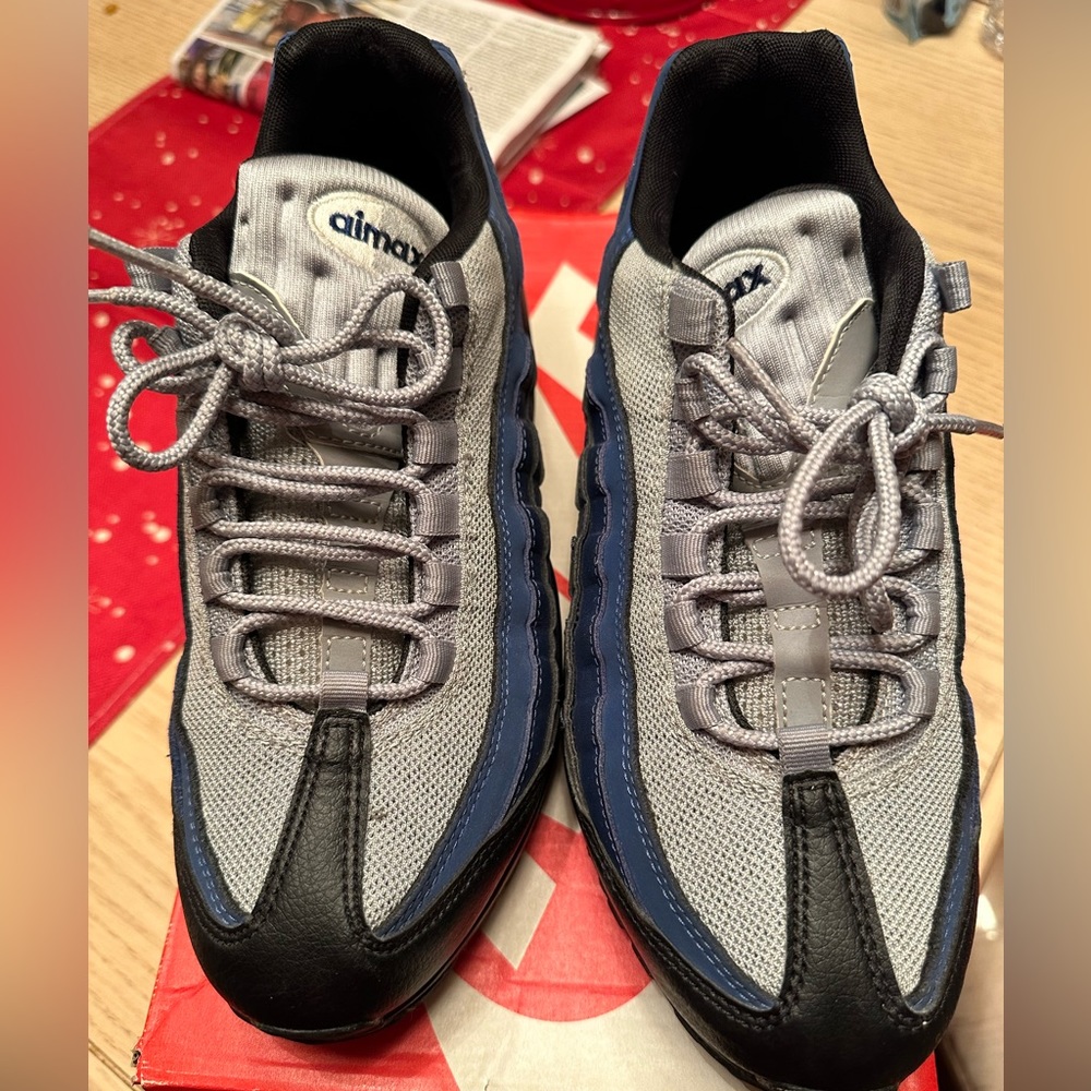 Mens Air Max 90 Essential Size 8